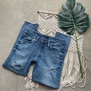 Silver Jeans Distressed Boyfriend Size 27